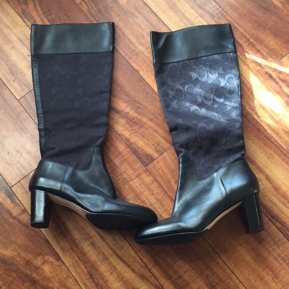 Coach black leather monogram size 9B New - Picture 1 of 8